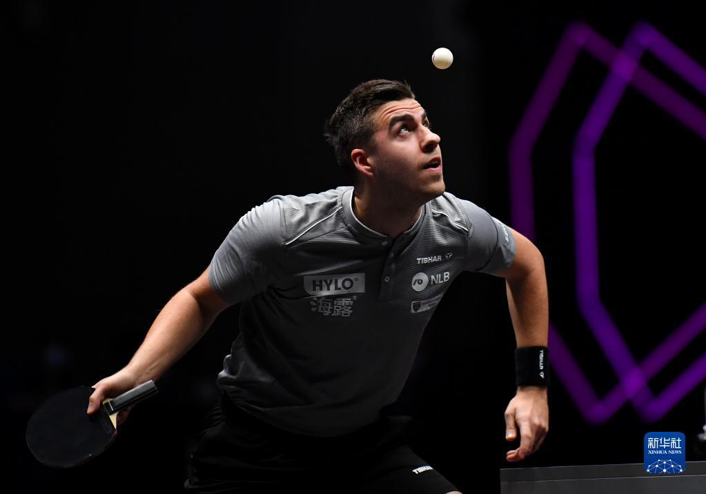 球运动员来 球运动员来